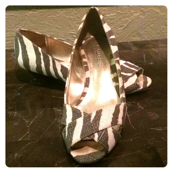 Lauren Ralph Lauren shoes - Picture 1 of 7